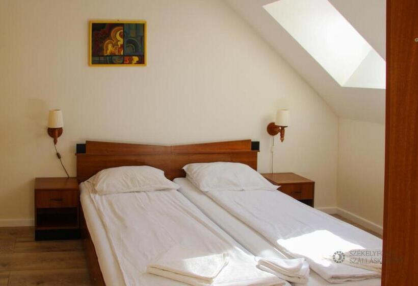 تختخواب و صبحانه Pensiunea Praid Parajd Panzió