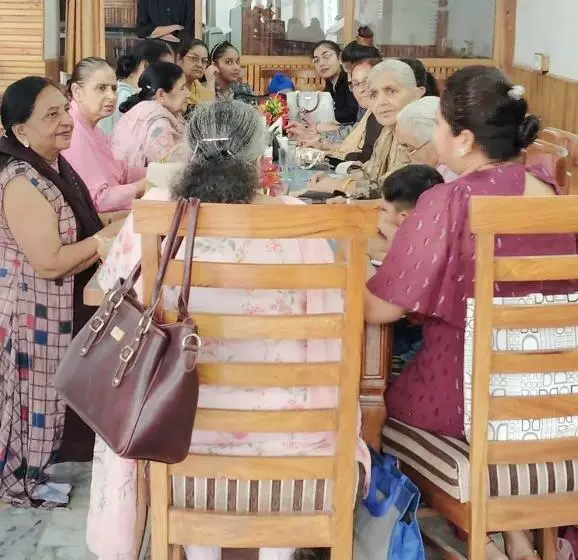 Hotelli Cm Palace   Pure Vegetarian