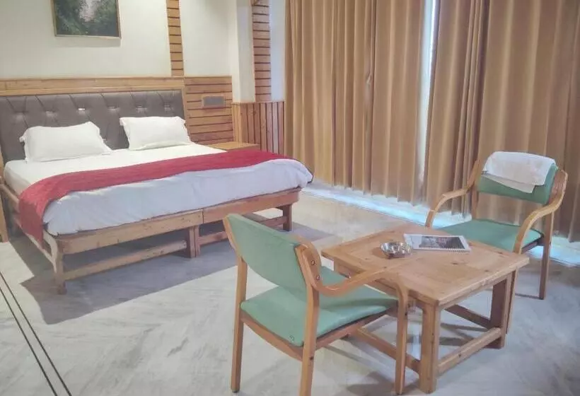 Hotelli Cm Palace   Pure Vegetarian