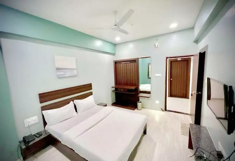 هتل Rahul Regency, Aurangabad