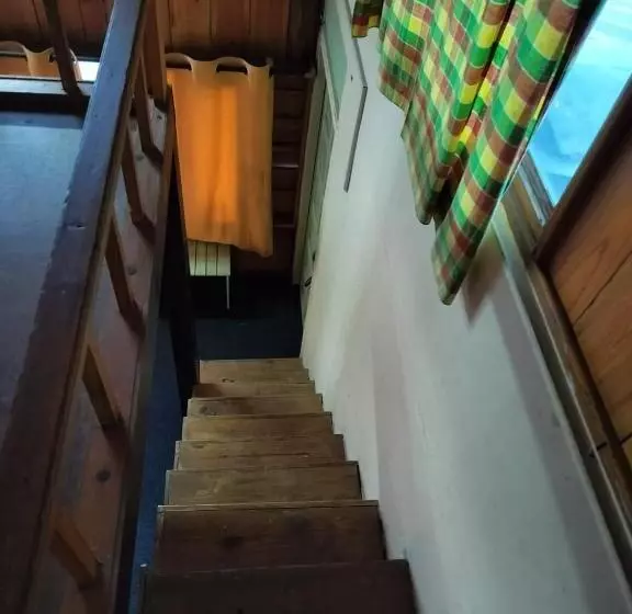 ホテル Saanjh Cafe & Resorts Pangoot