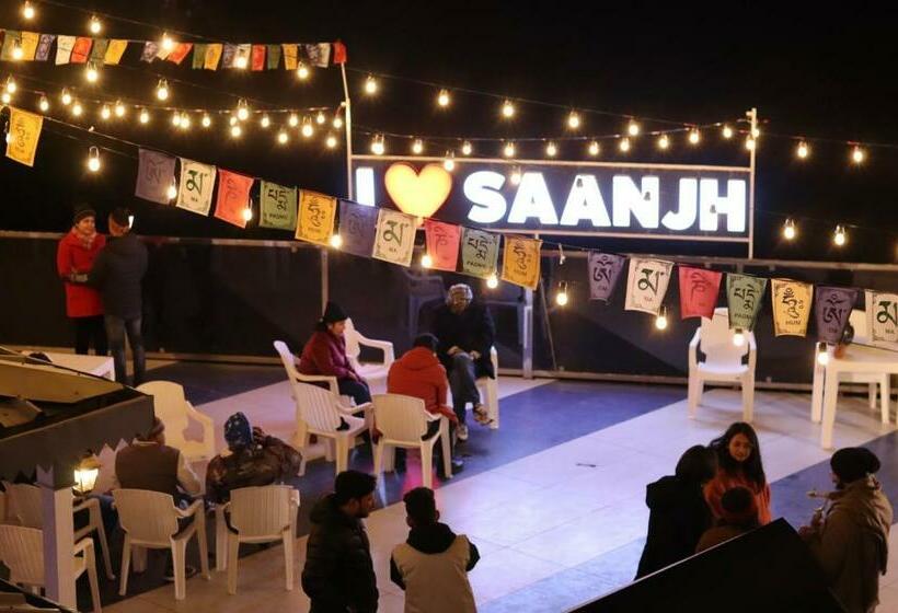 Hotelli Saanjh Cafe & Resorts Pangoot