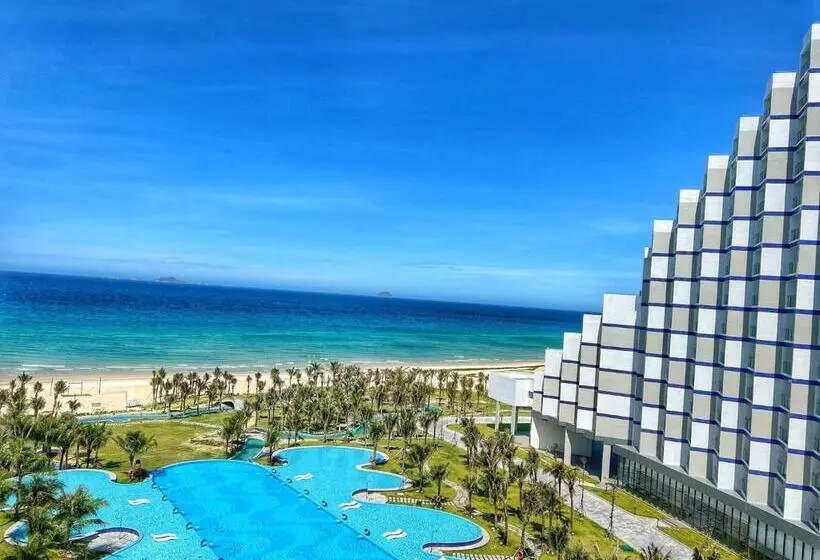 هتل The Cam Ranh Resort All Luxury Service
