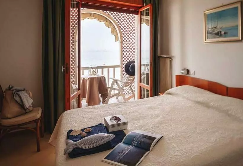 هتل Villa Marin