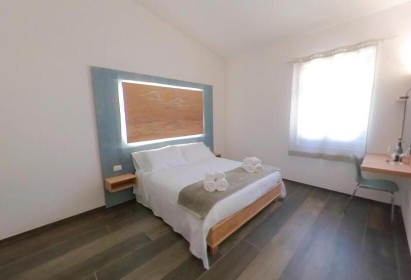 تختخواب و صبحانه Rudini  Charming