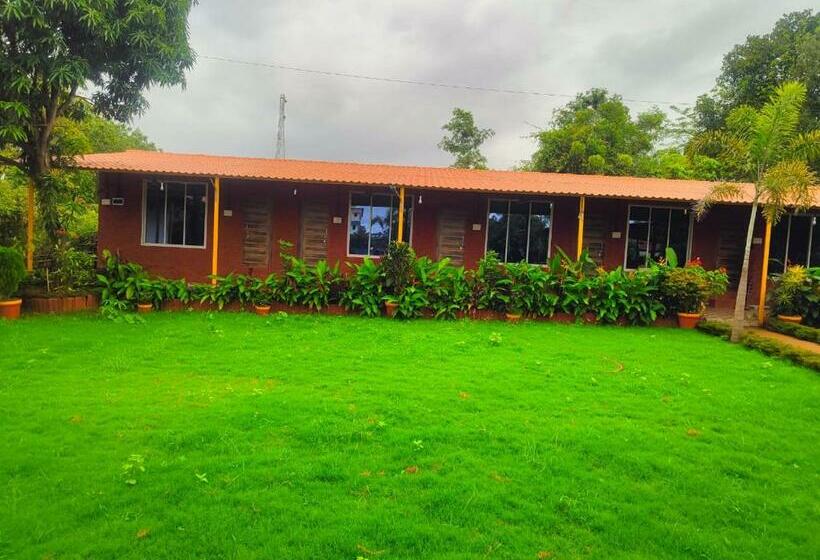 Green Blossom Resort Roha