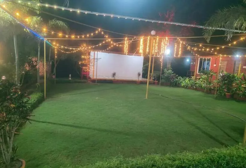 Green Blossom Resort Roha