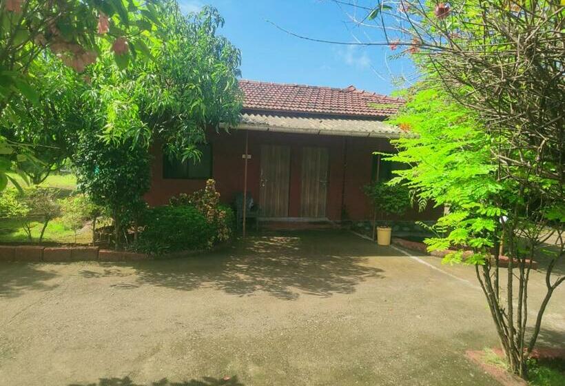 Green Blossom Resort Roha