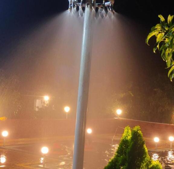 Green Blossom Resort Roha