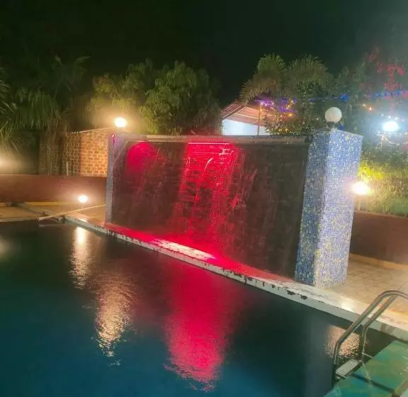 Green Blossom Resort Roha