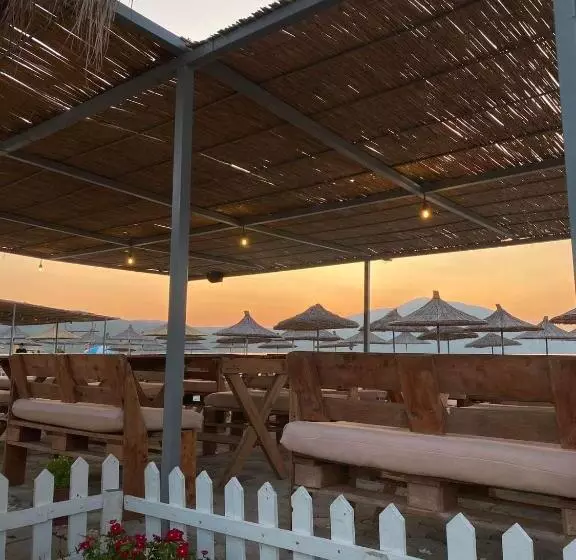 هتل Hela Residence