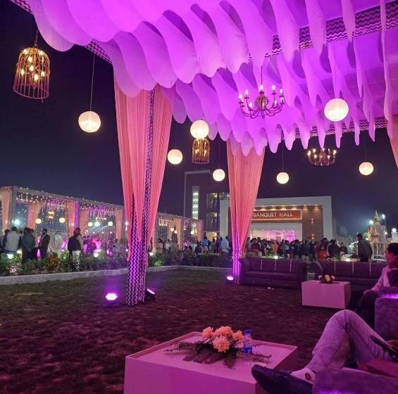 هتل Lakshya Resort