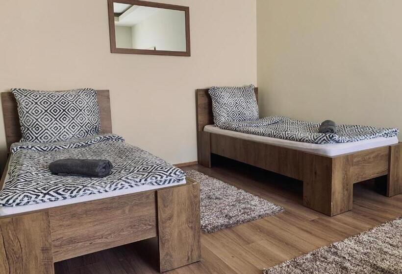 צימר Mayer Vendégház