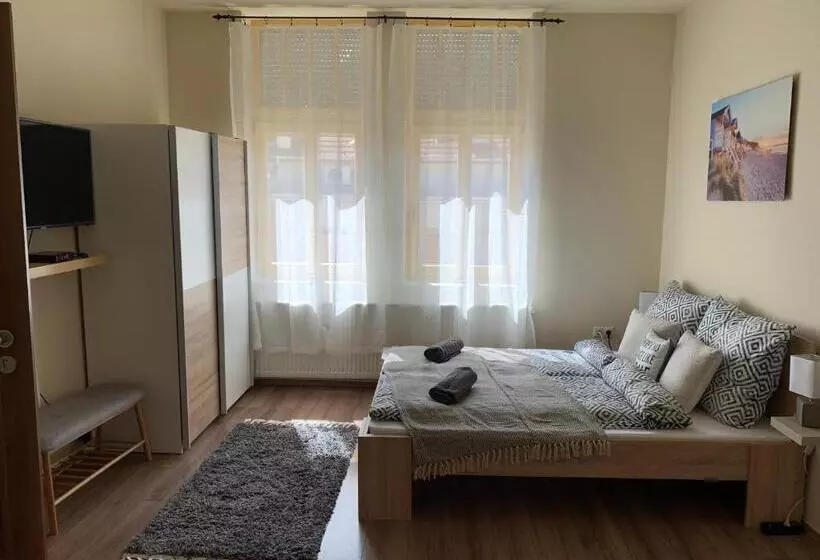 Aamiaismajoitus (B&B) Mayer Vendégház