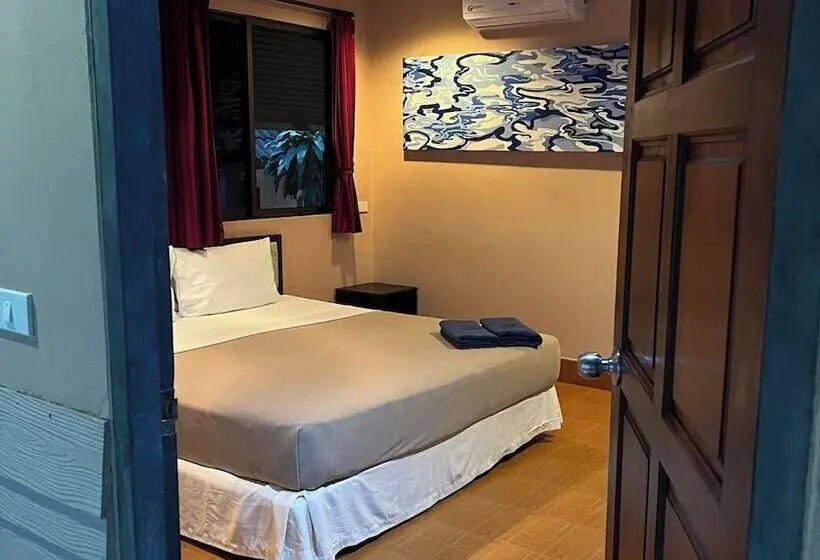 ホテル Kata Villa Merit Hill Bungalows