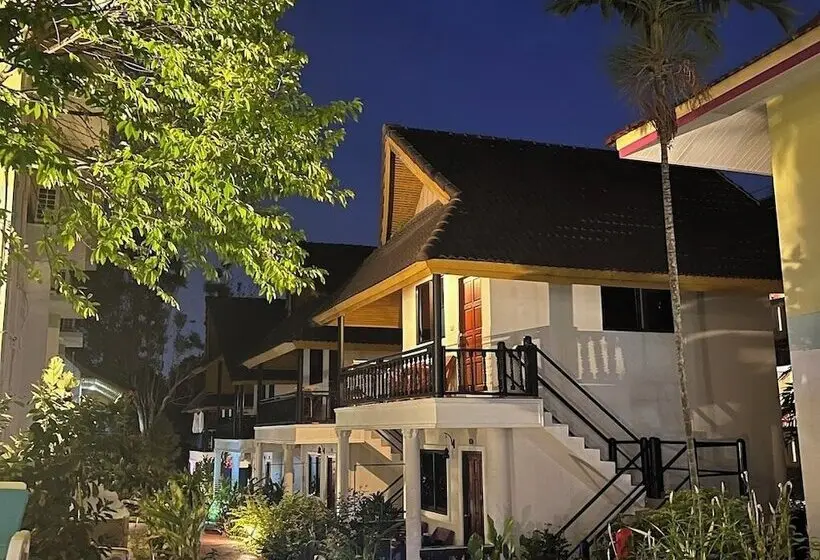 ホテル Kata Villa Merit Hill Bungalows