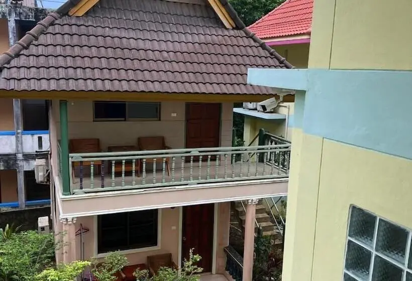 ホテル Kata Villa Merit Hill Bungalows