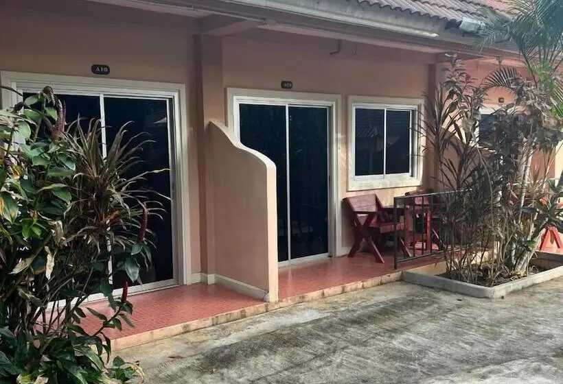 ホテル Kata Villa Merit Hill Bungalows
