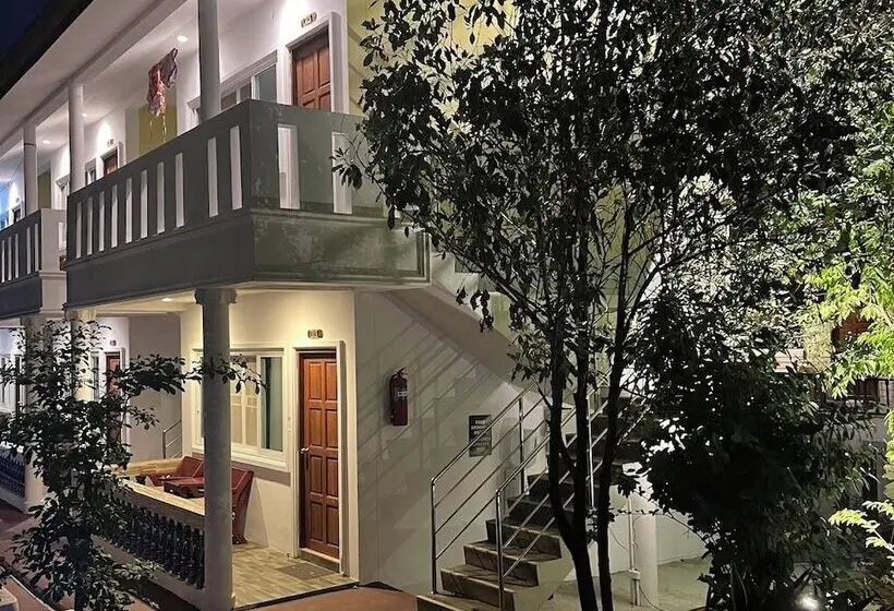 ホテル Kata Villa Merit Hill Bungalows