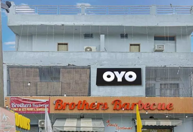 Hotelli Oyo Flagship Brothers Barbecue