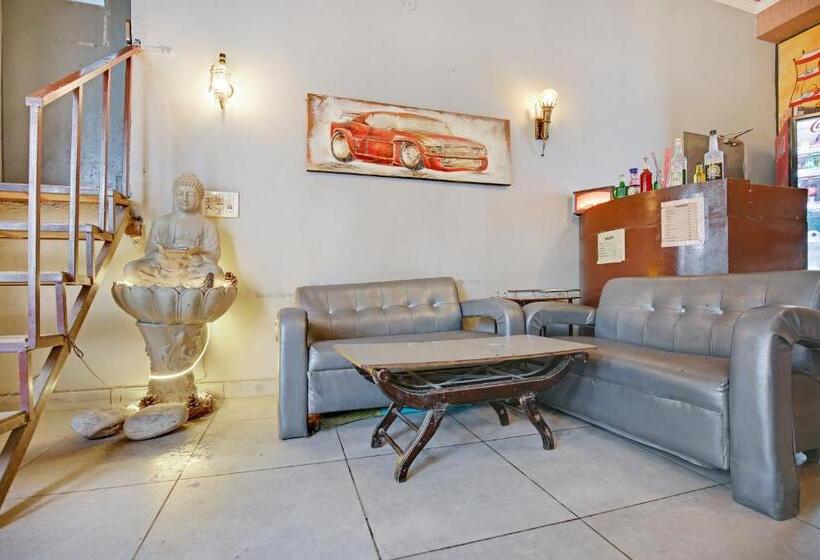 בית מלון כפרי Oyo Flagship Brothers Barbecue