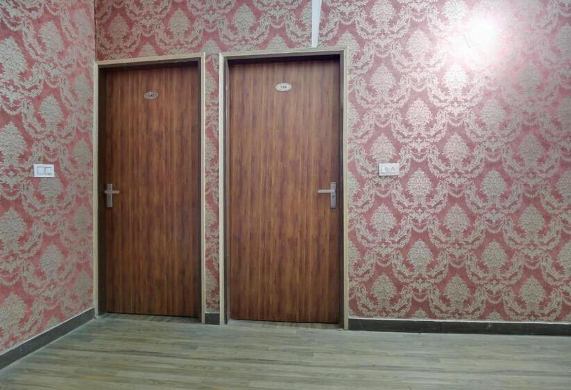 בית מלון כפרי Oyo Flagship Brothers Barbecue