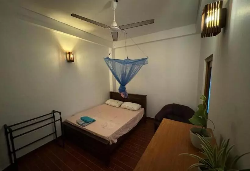 ペンション Ocean Air Guesthouse And Villa Weligama Minute To Waves