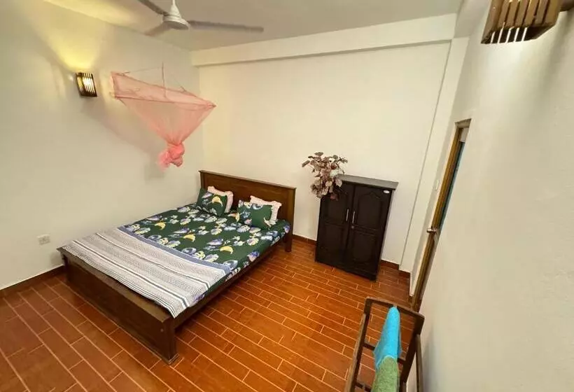 ペンション Ocean Air Guesthouse And Villa Weligama Minute To Waves