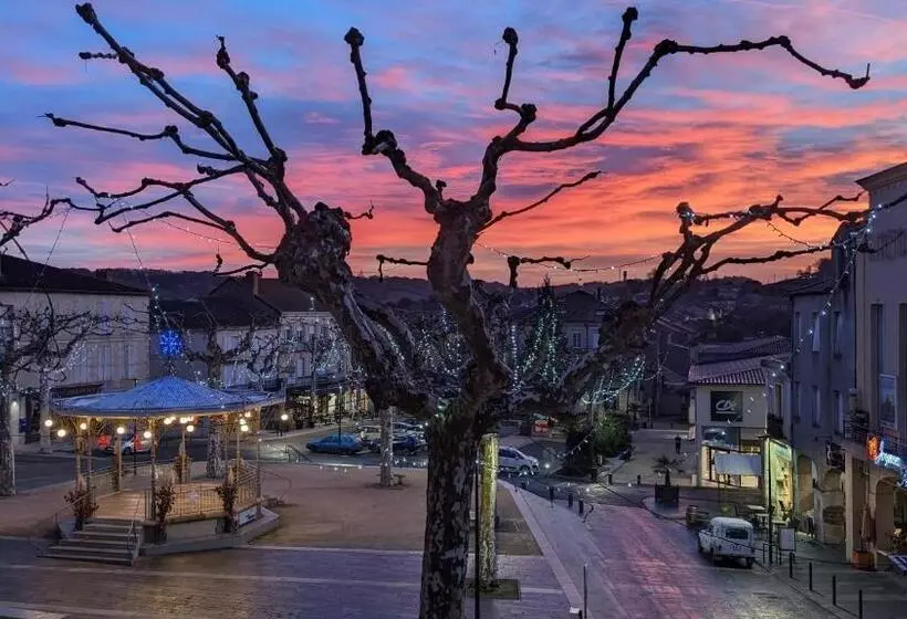 Aamiaismajoitus (B&B) Au Dessus Des Arcades