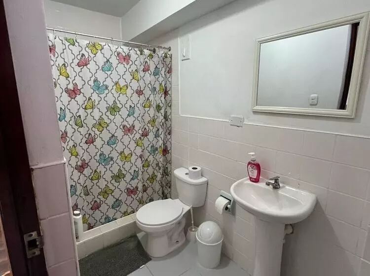 تختخواب و صبحانه Harmony Inn Miraflores