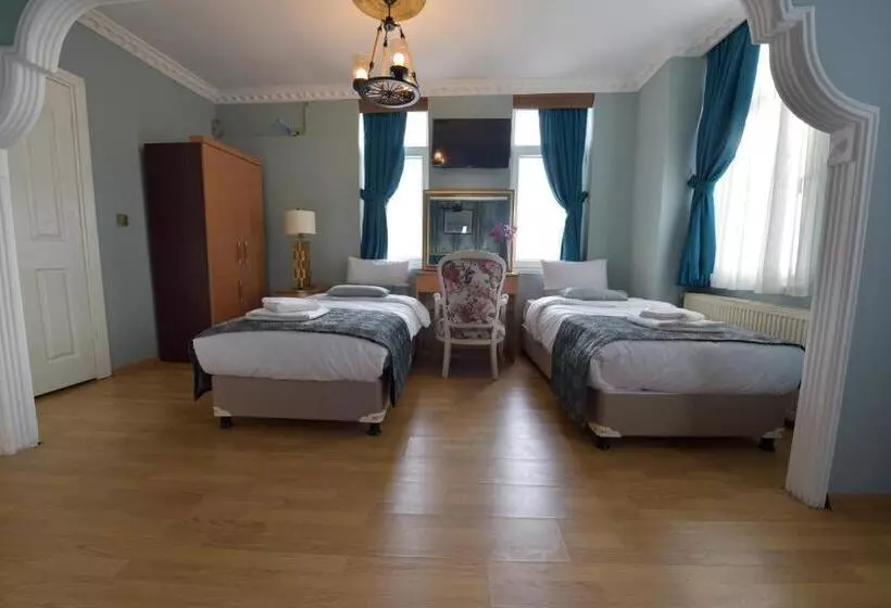 هتل Golden Palace Sea View