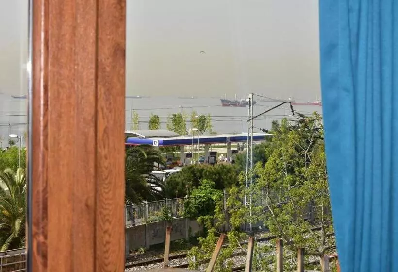هتل Golden Palace Sea View