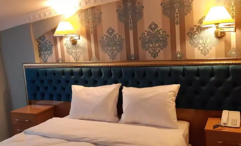 هتل Golden Palace Sea View