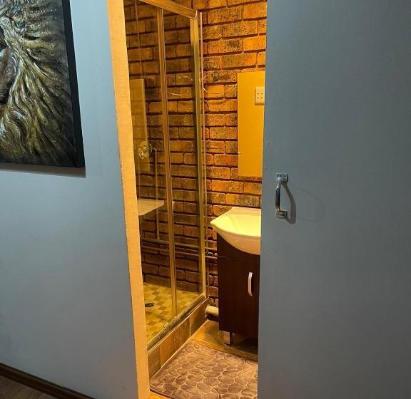 ペンション We Love Properties Guest House