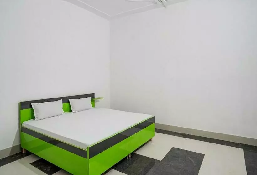 ホテル Oyo 81362 Sahara Guest House