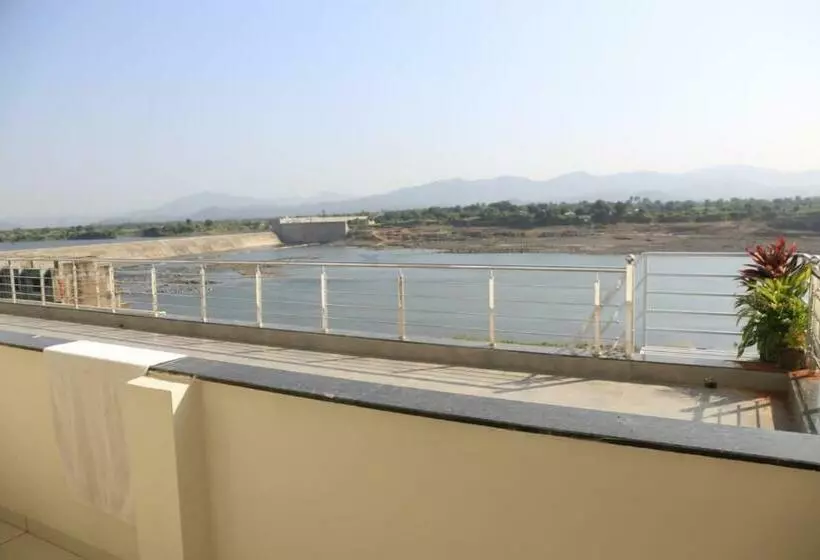 ホテル Reva Vihar Rooms