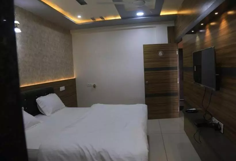 ホテル Reva Vihar Rooms