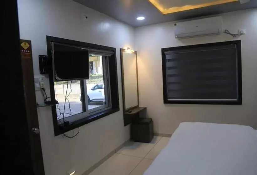 ホテル Reva Vihar Rooms