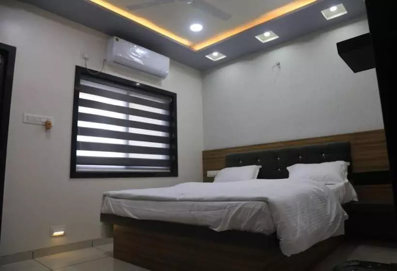 ホテル Reva Vihar Rooms