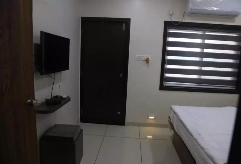 ホテル Reva Vihar Rooms