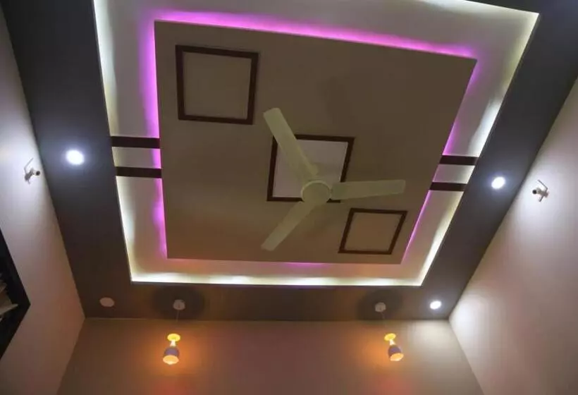 ホテル Reva Vihar Rooms