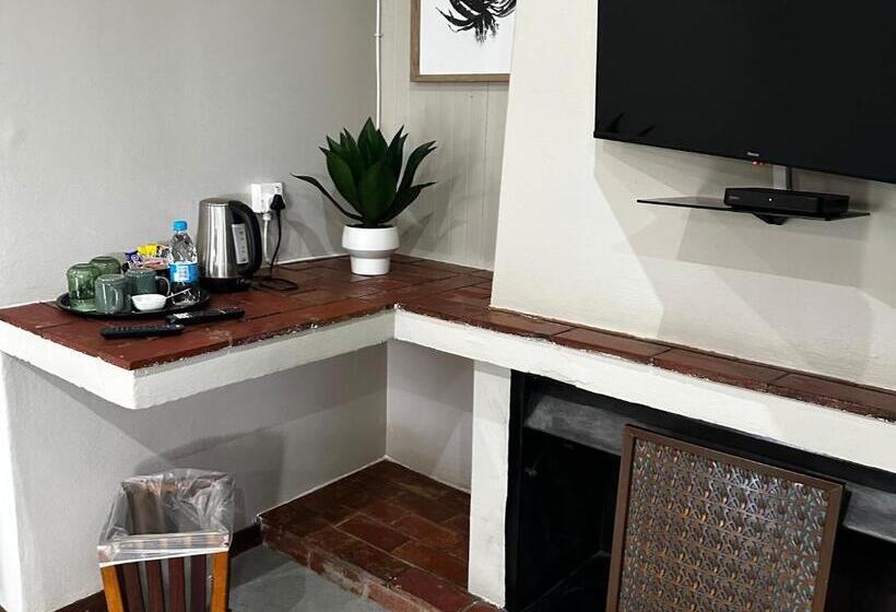 پانسیون 1020 Sehudi Guesthouse