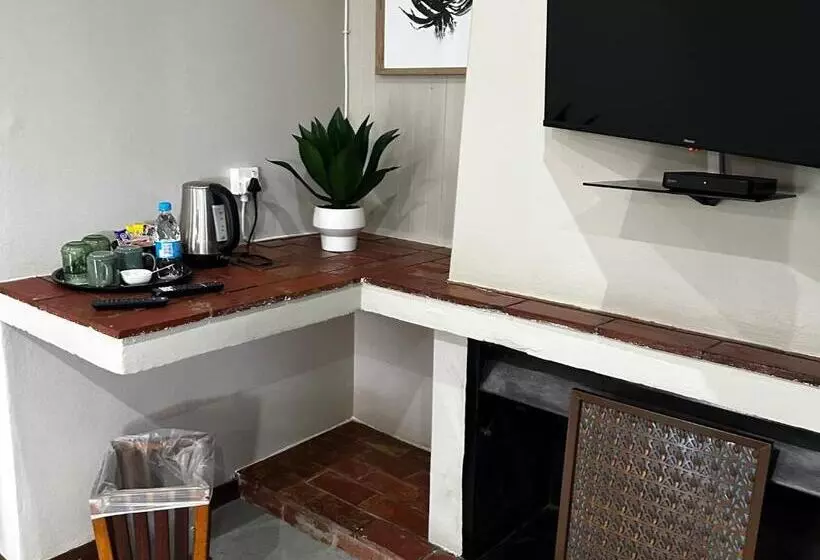 پانسیون 1020 Sehudi Guesthouse