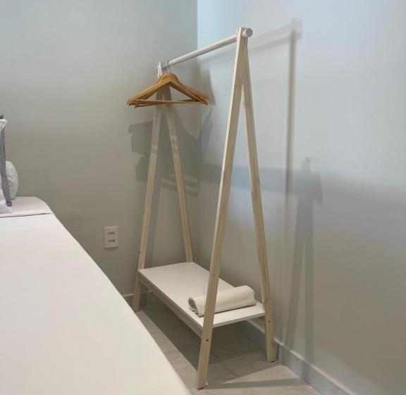 膳宿费 Charlotte House