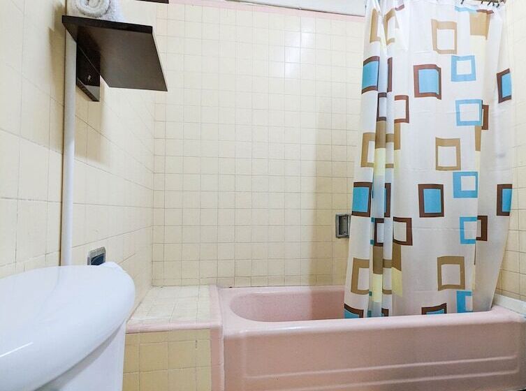 پانسیون Del Tingo Al Tango Hostal