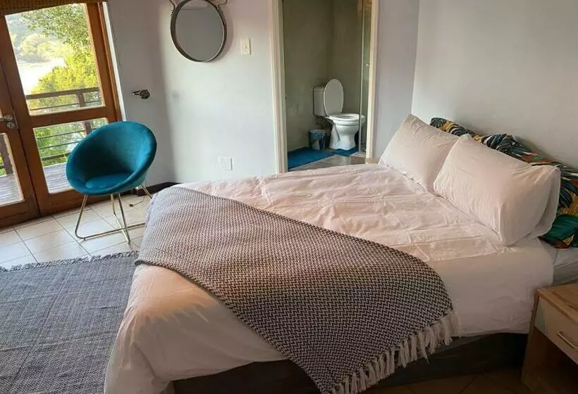 ペンション Manzi Villa