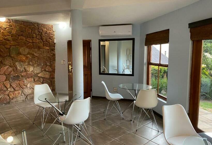 Пансион Manzi Villa