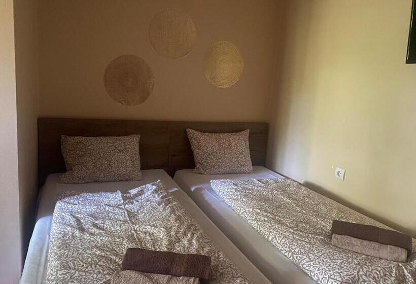 Pensjonat Pipacs Vendégház