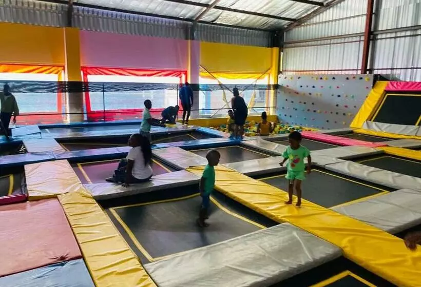 Aamiaismajoitus (B&B) Ten Flags Theme Park