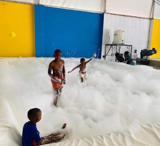 민박 Ten Flags Theme Park